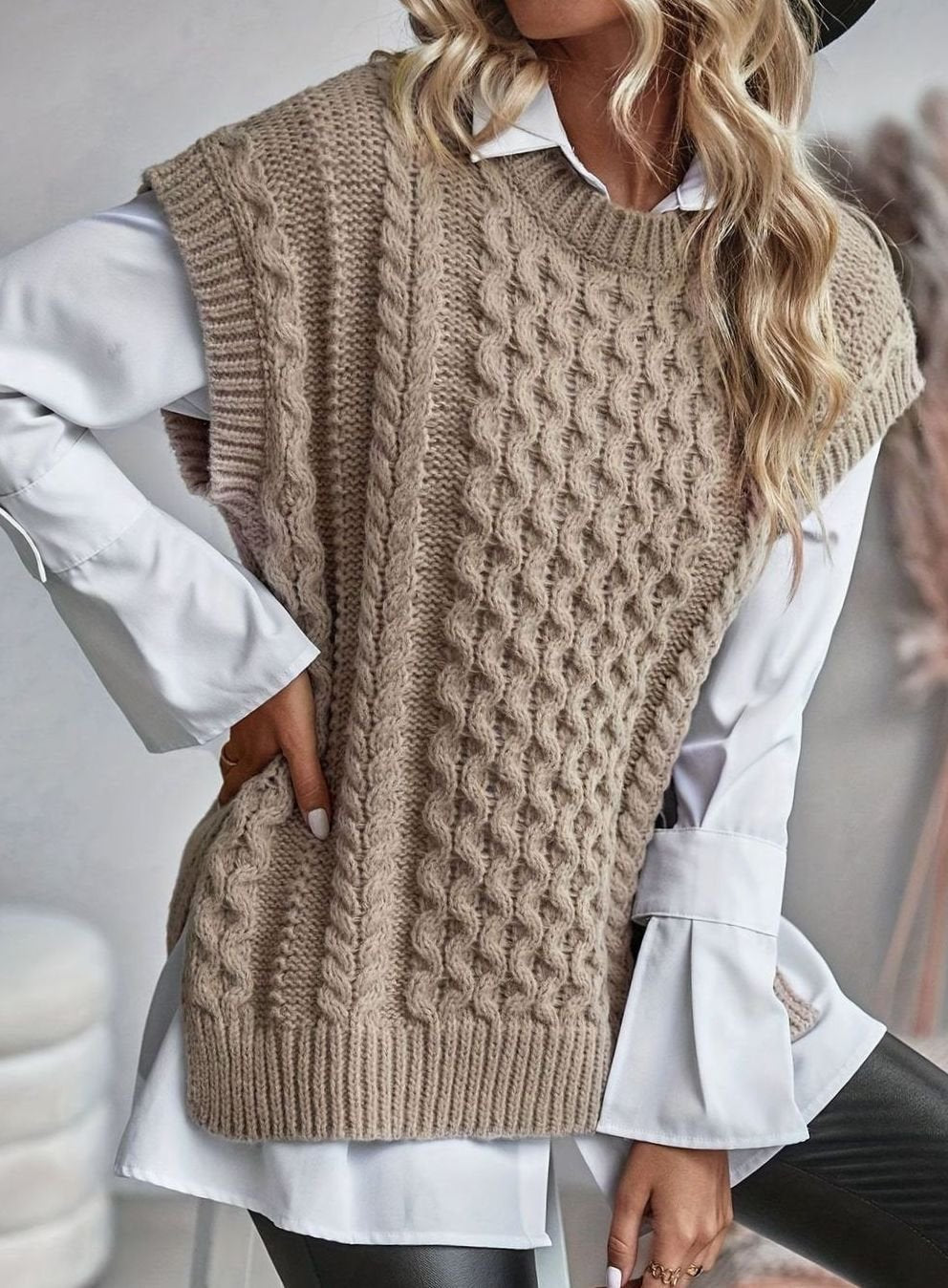 Khaki cable knit sweater vest - Lana Fiorelli
