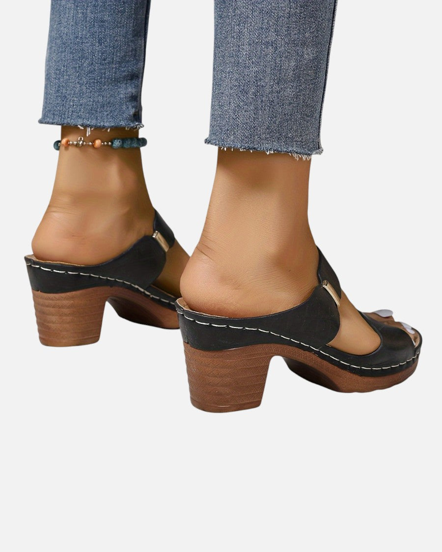 Sandals - Lana Fiorelli