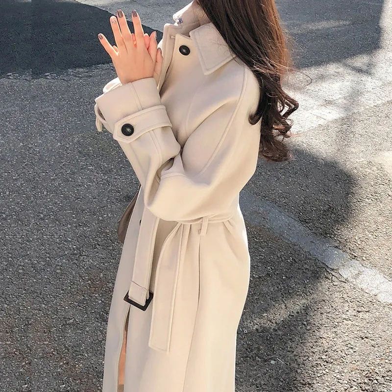 Beige long straight trench coat - Lana Fiorelli