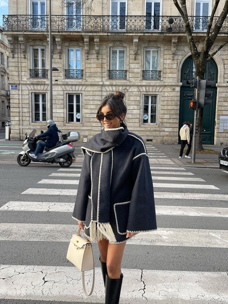 Wrap coat detail - Lana Fiorelli
