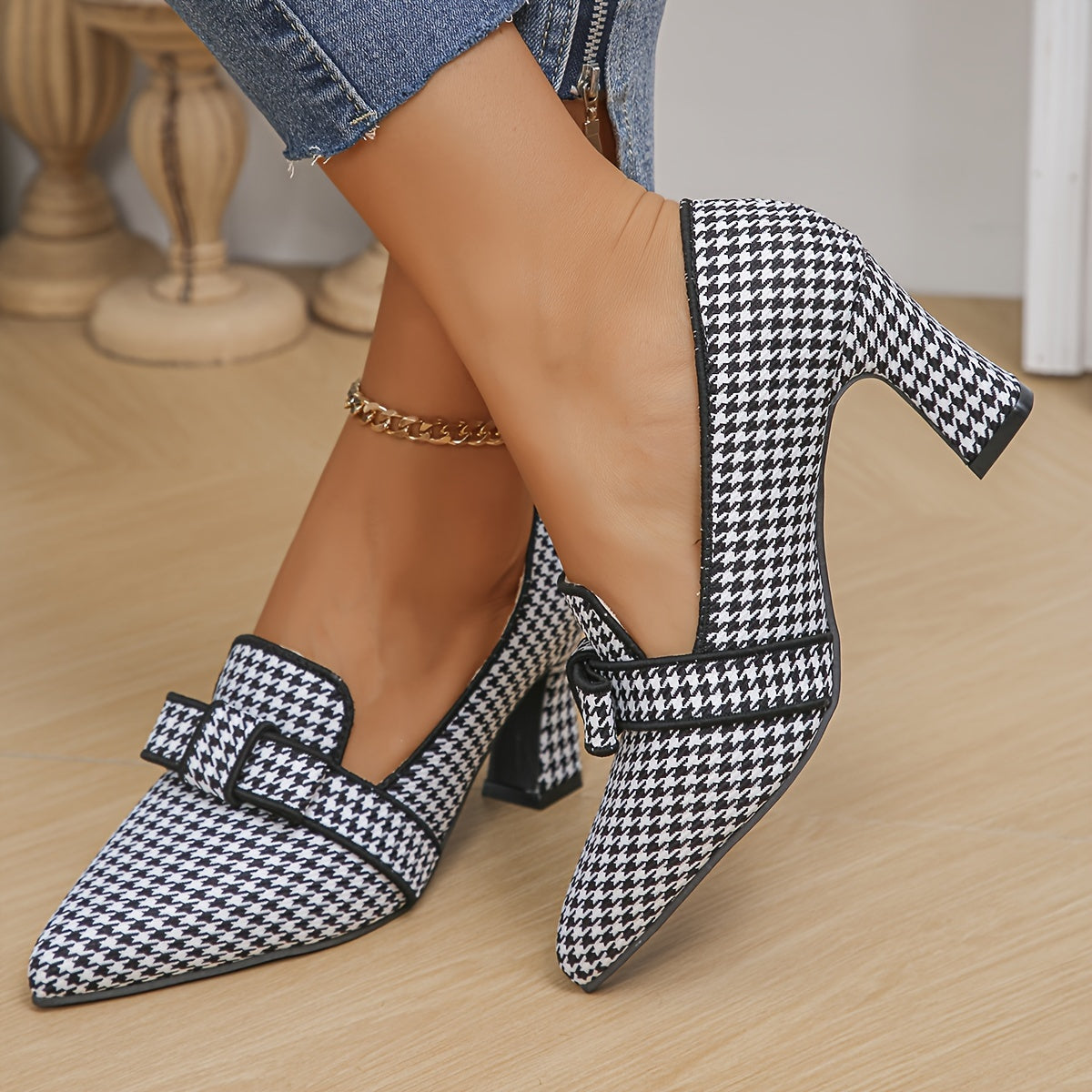 Beige houndstooth pumps - Lana Fiorelli