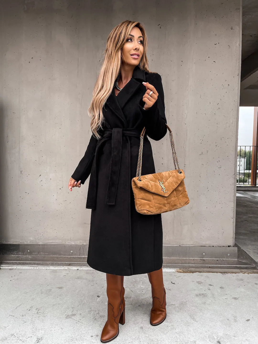 Black coat - Lana Fiorelli
