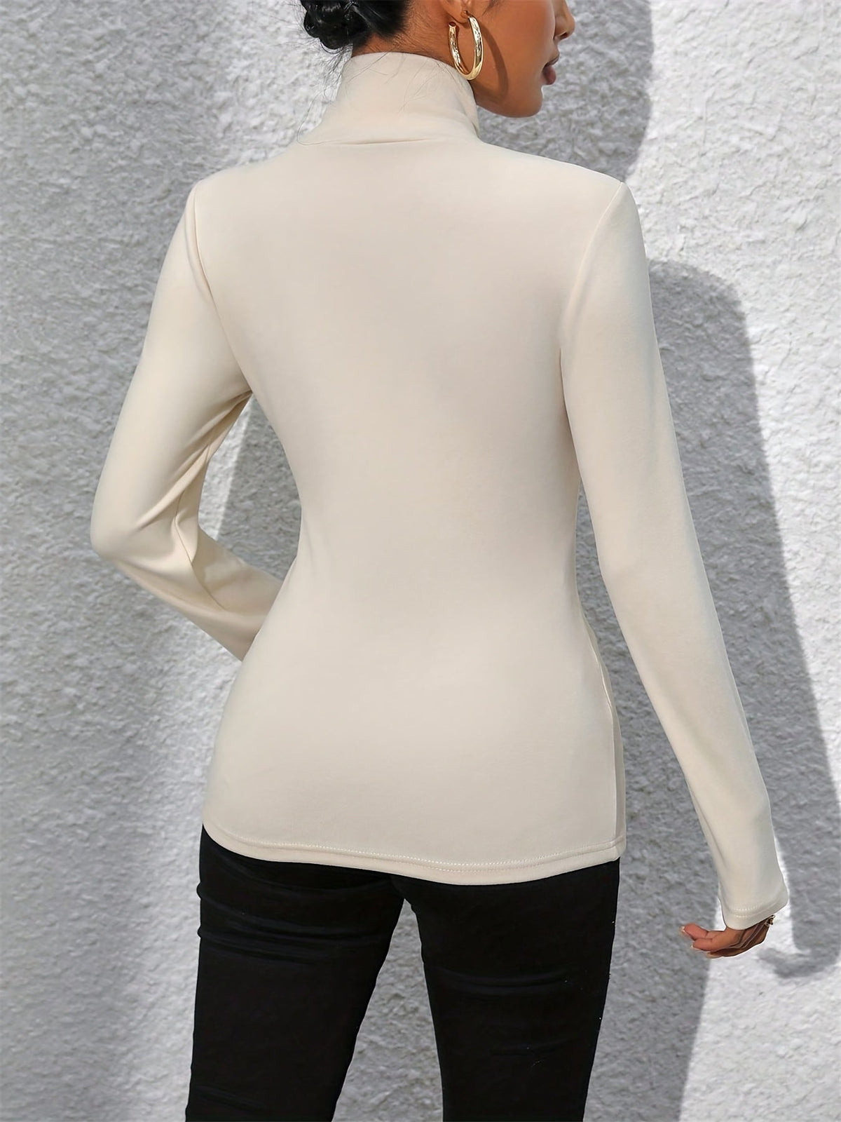 Long Sleeve Top detail - Lana Fiorelli