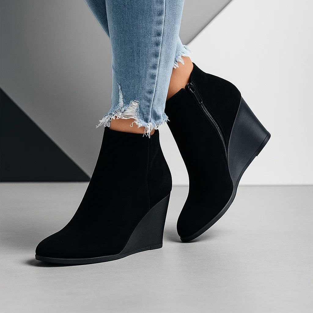 Black wedge ankle boots - Lana Fiorelli