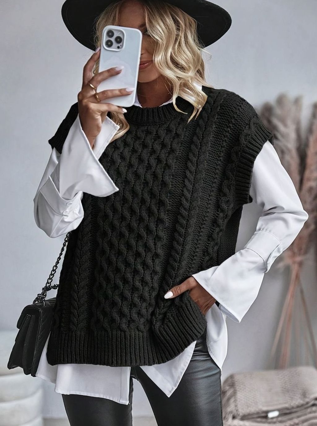Black cable knit sweater vest - Lana Fiorelli