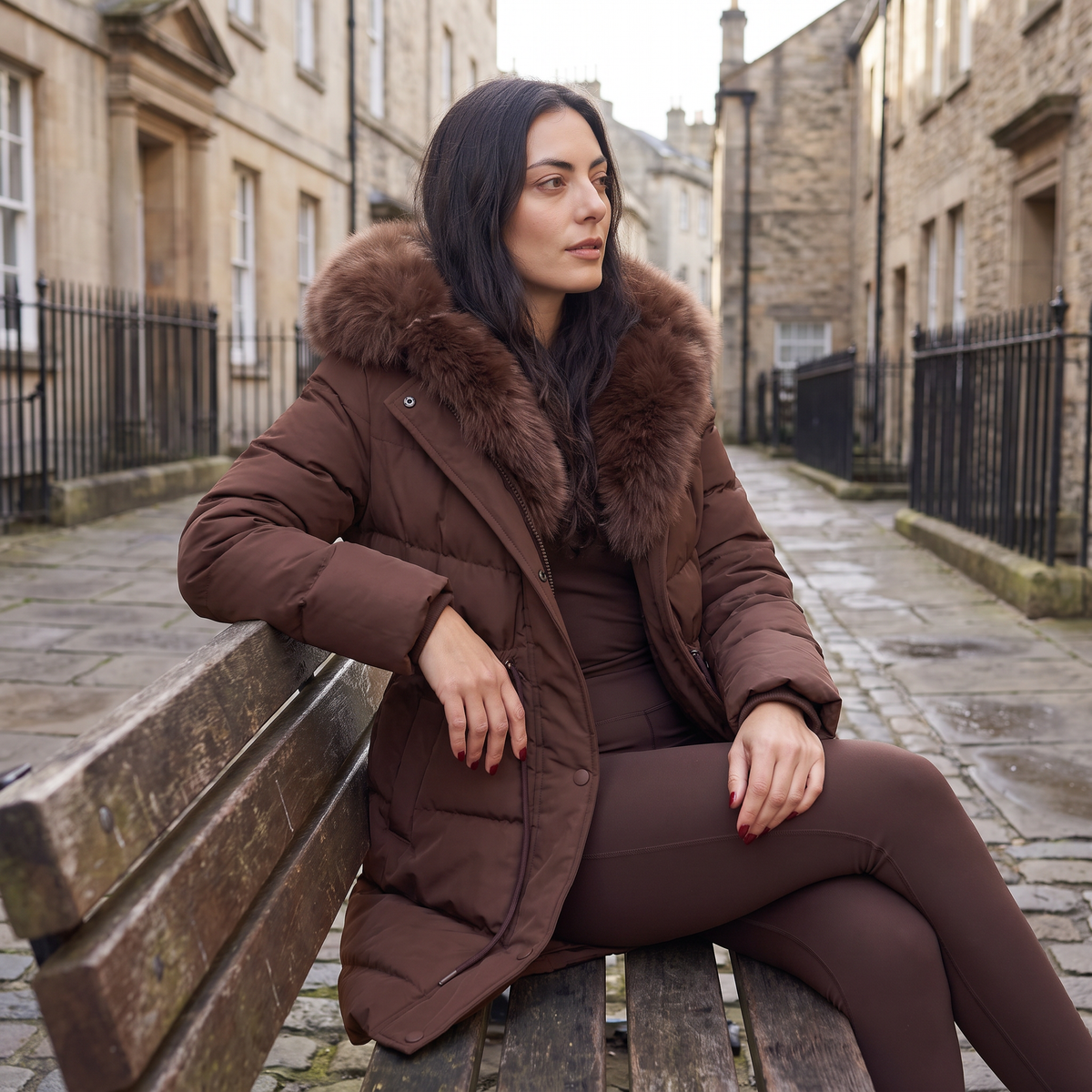 Brown puffer coat waist detail - Lana Fiorelli