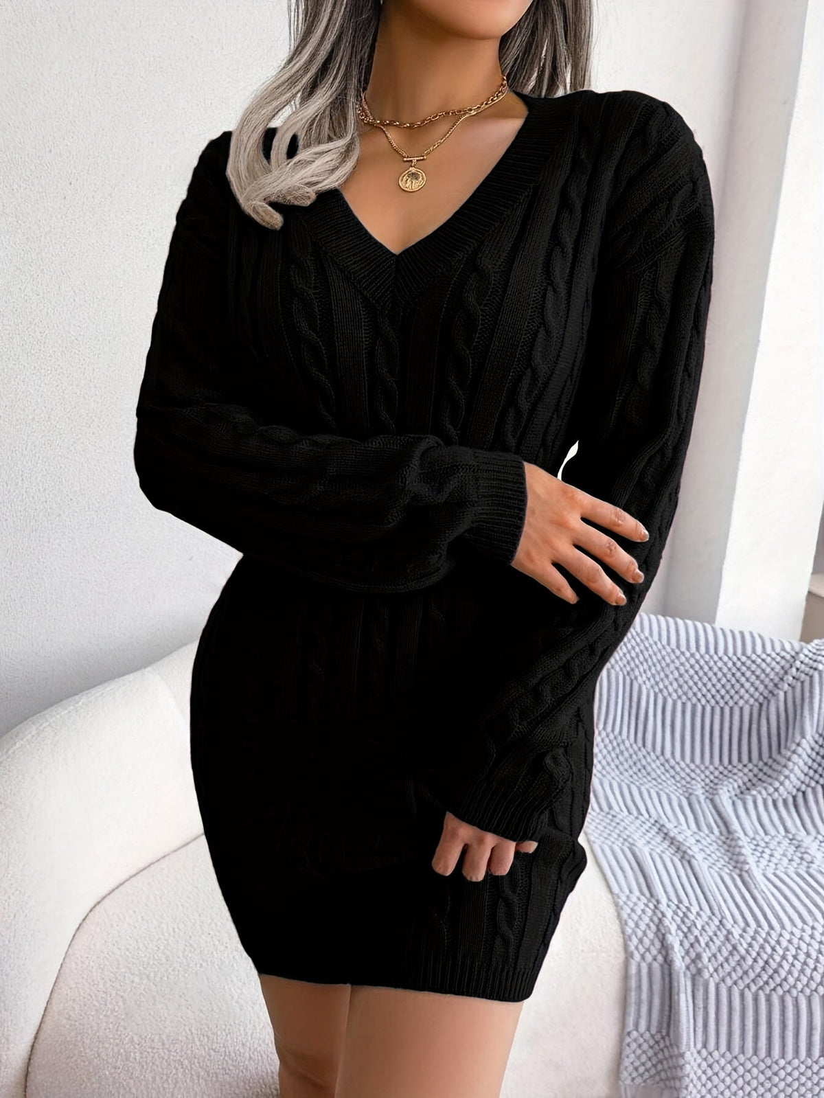 Black peplum cable knit dress - Lana Fiorelli