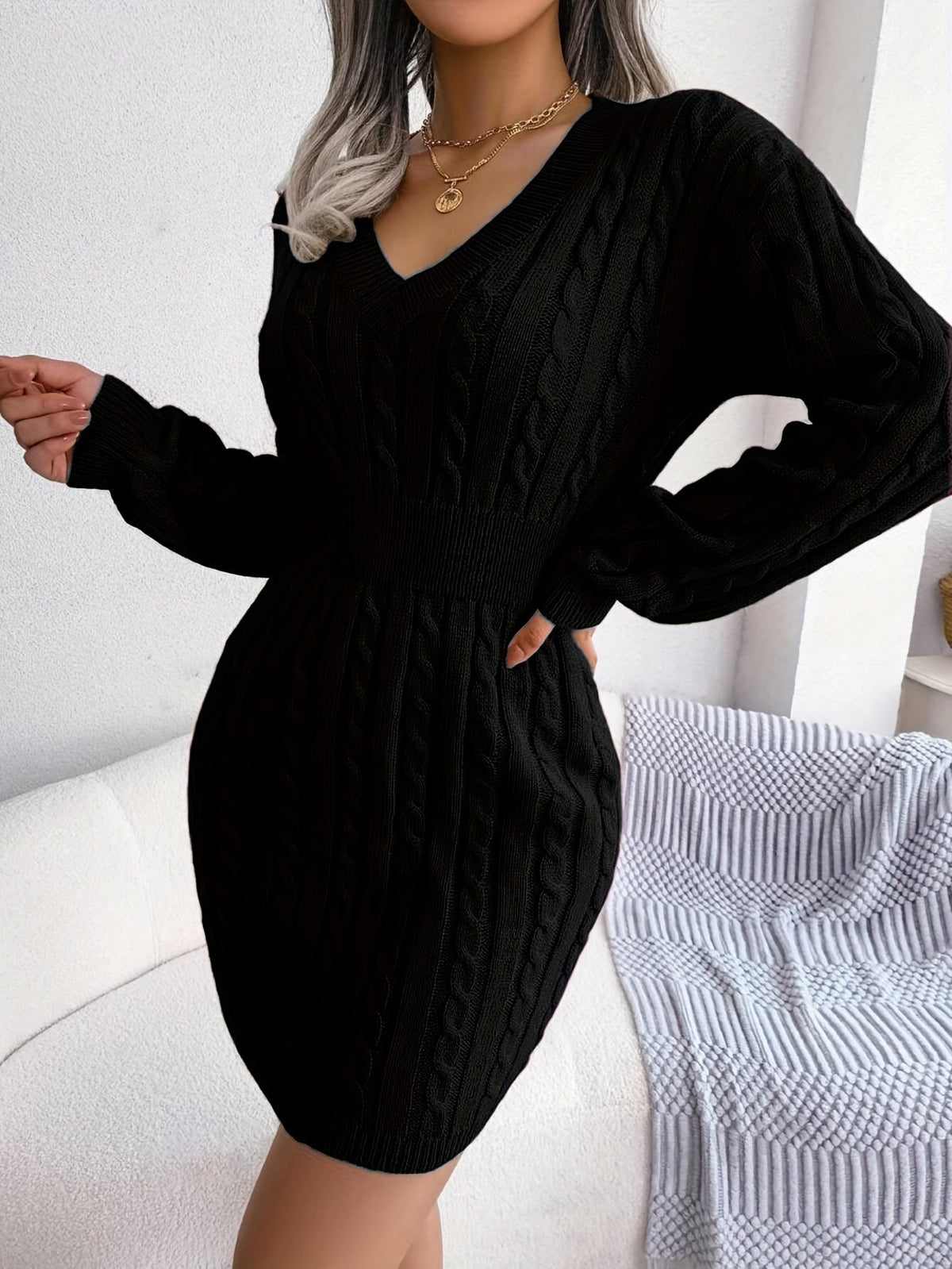 Black peplum cable knit dress - Lana Fiorelli