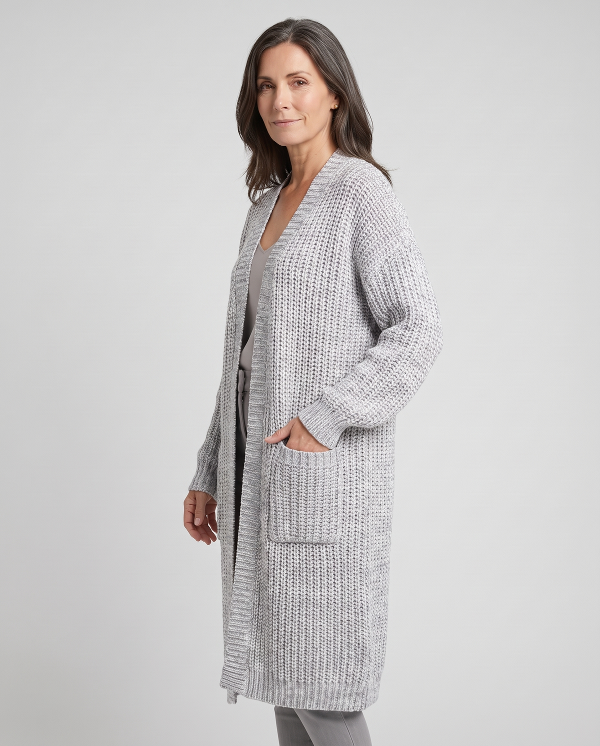 Cardigan Donna Girocollo con Tasche in Maglia per l'Autunno