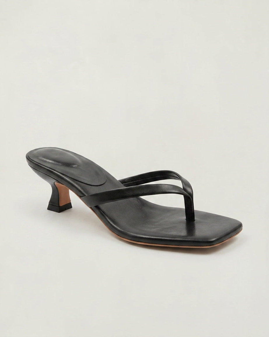 Black Sandals - Lana Fiorelli